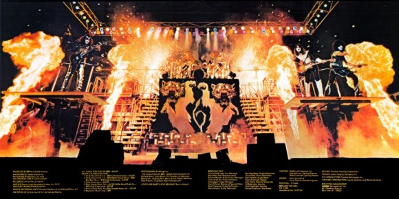 gatefoldalive2
