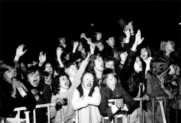Kiss publik 1976