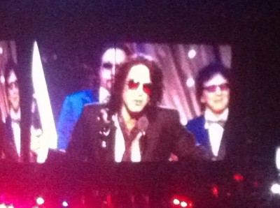 Paul Stanley tackade Thayer & Singer...