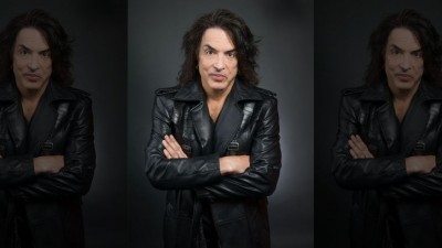 paul stanley arms folded