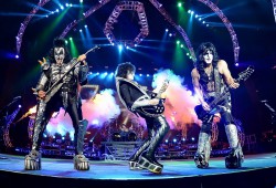 KISS