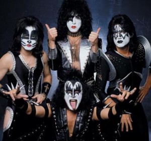 Kiss lägger till turnédatum i Budapest